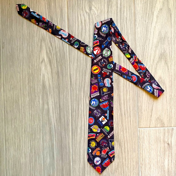 Vintage 1994 Wallywear NBA Logos Necktie - Picture 5 of 8